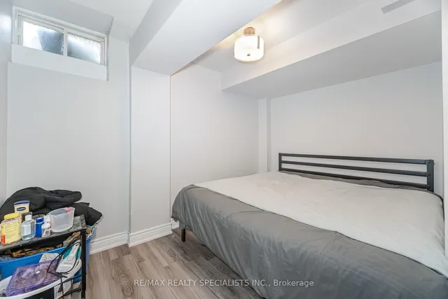 Additional image 38 of 4 Osgoode Dr