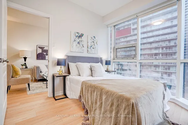 Additional image 33 of 393 King St Unit 808