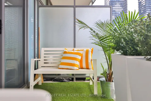 Additional image 25 of 1 Market St Unit 1001