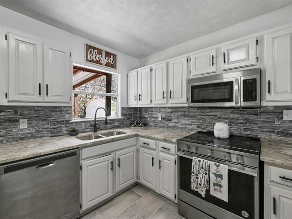 11817 Rupley Ln, Dallas, TX 75218