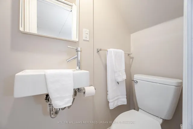 Additional image 39 of 12 Rowley Ave