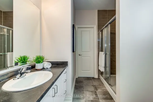 Additional image 31 of 258 Humphrey St