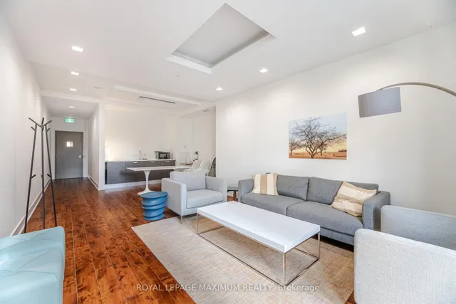 Additional image 33 of 66 Kippendavie Ave Unit 315