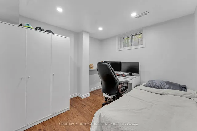 Additional image 30 of 39 Delena Ave