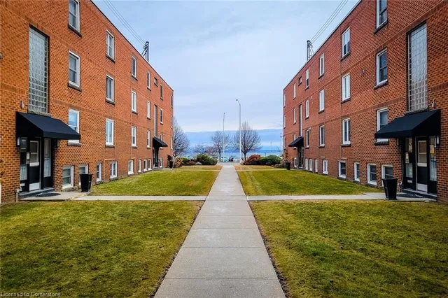 Additional image 5 of 1347 Lakeshore Rd Unit 37