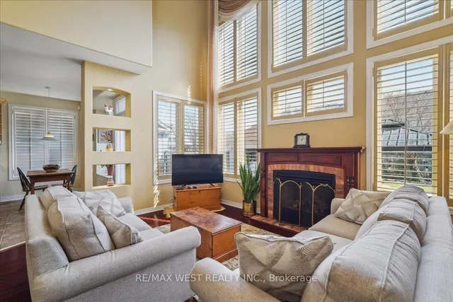 Additional image 8 of 912 John Watt Blvd