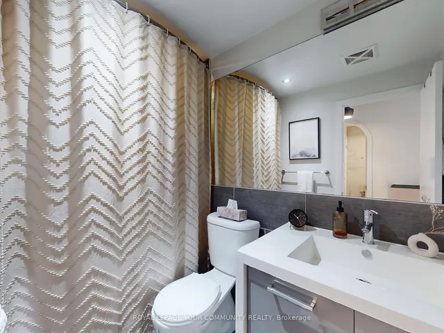 Additional image 34 of 319 Carlaw Ave Unit 403