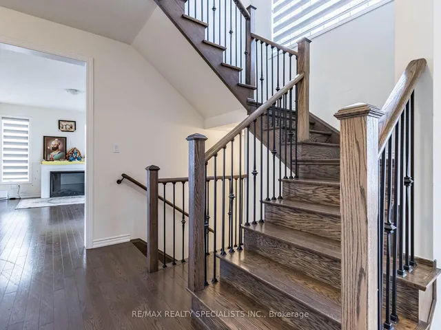 Additional image 10 of 37 Peak Dr