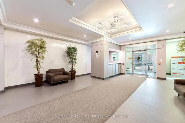 Additional image 7 of 975 WARWICK Crt Unit 1402