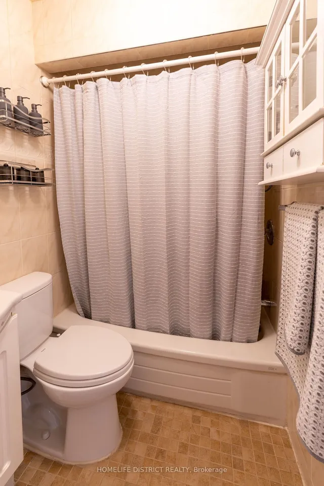 Additional image 8 of 157 Silverthorn Ave