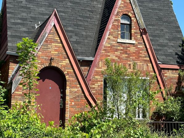 15014 Pinehurst St, Detroit, MI 48238