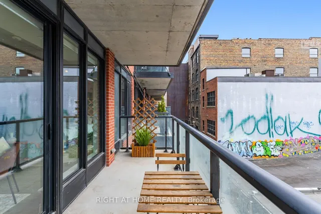 Additional image 17 of 608 Richmond St Unit 320