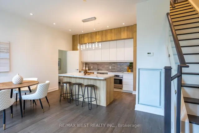 Additional image 2 of 508 Wellington St Unit TH02