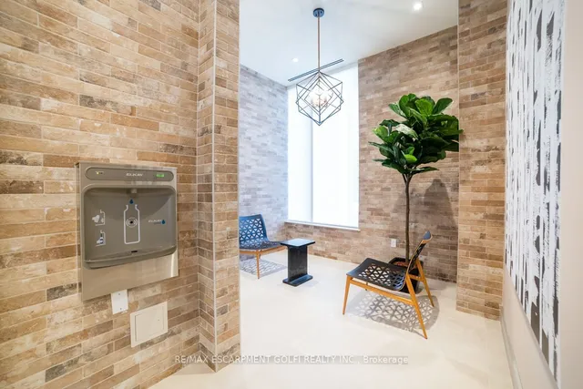 Additional image 8 of 212 King William St Unit 1111