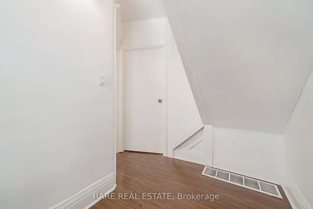 Additional image 4 of 216 Oakwood Ave