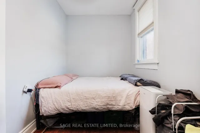 Additional image 10 of 21 Macdonell Ave