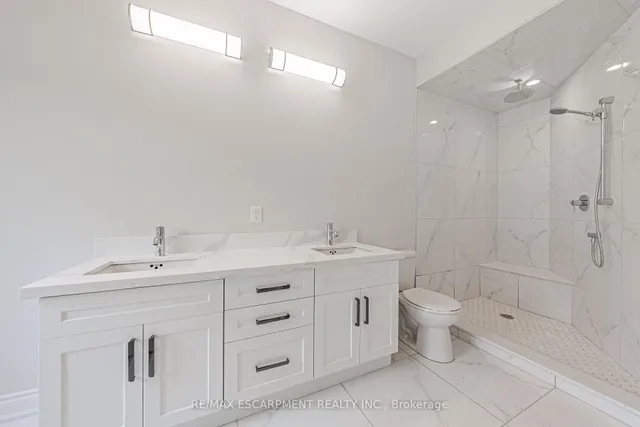 Additional image 17 of 63 Cesar Pl