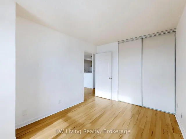 Additional image 16 of 18 Lee Centre Dr Unit 1007