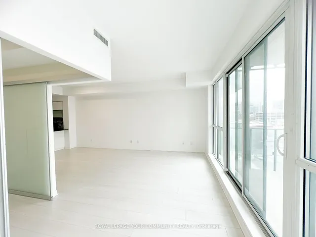 Additional image 20 of 150 East Liberty St Unit 618