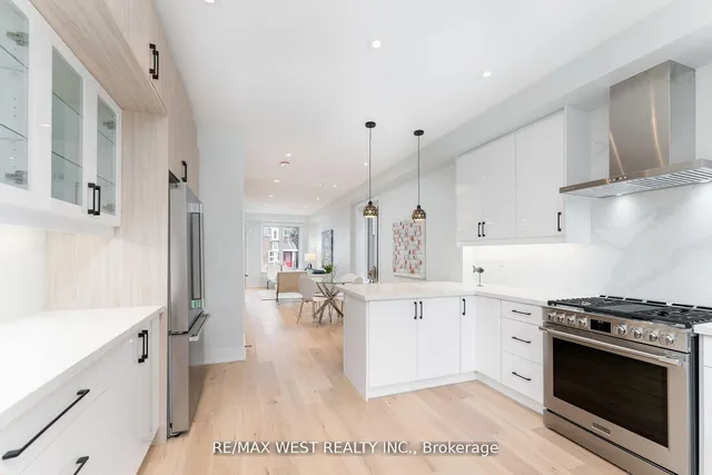 Additional image 12 of 411 Main St