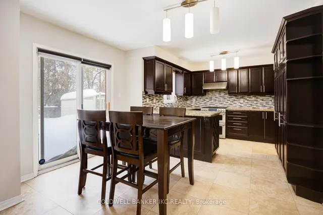 Additional image 12 of 25 Hollowgrove Blvd