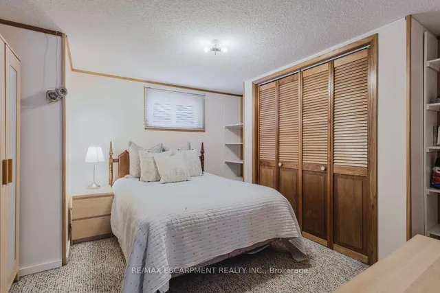 Additional image 22 of 18 Marion Cres