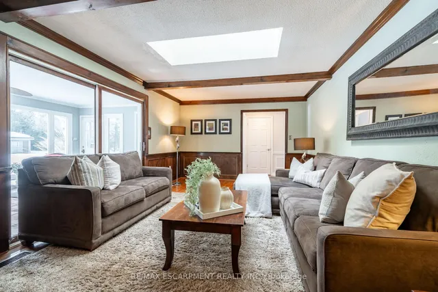 Additional image 13 of 1 Acredale Dr