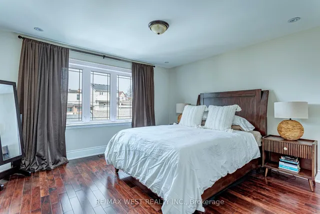 Additional image 11 of 106 Auburn Ave