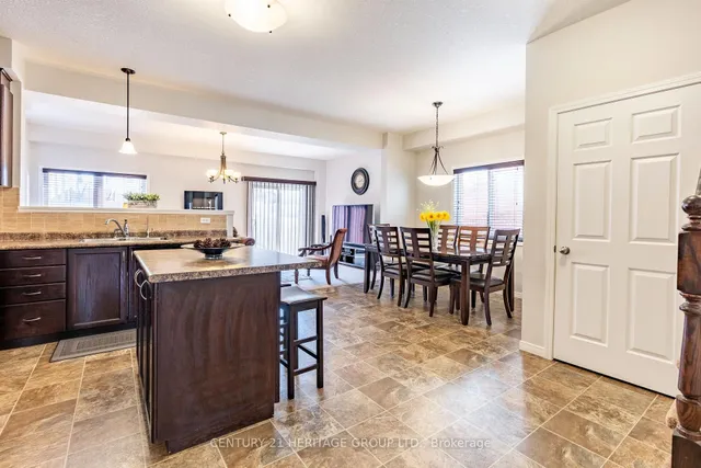 Additional image 7 of 382 Woodbine Ave