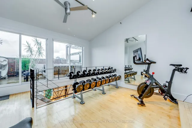 Additional image 27 of 676 Richmond St Unit 208