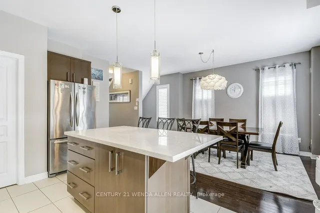 Additional image 15 of 215 Dundas St Unit 8