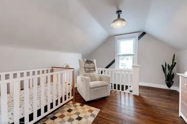 Additional image 28 of 64 Graham Ave