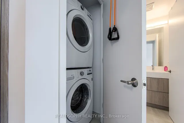 Additional image 18 of 130 River St Unit 1905