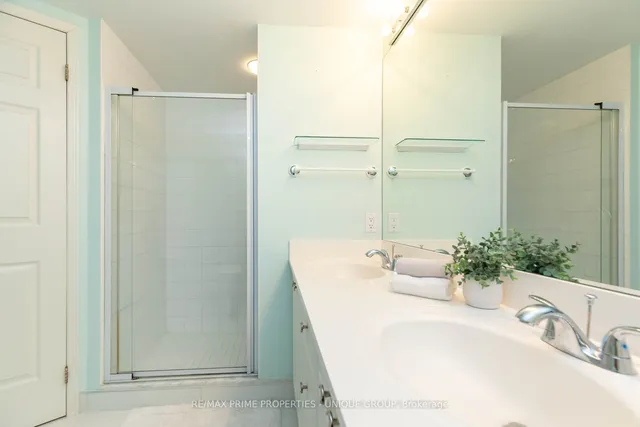 Additional image 23 of 18 Concorde Pl Unit 415