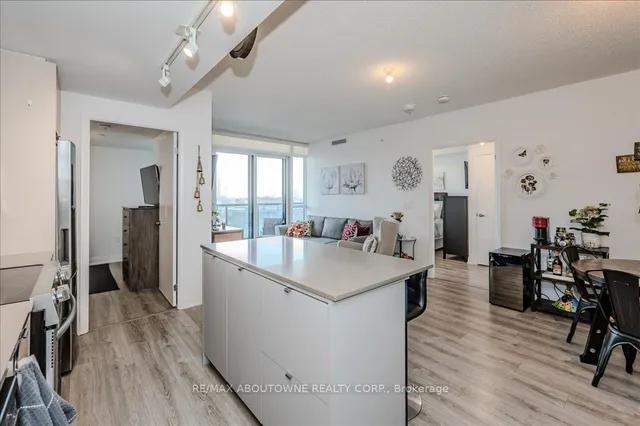 Additional image 9 of 26 Gibbs Rd Unit 926