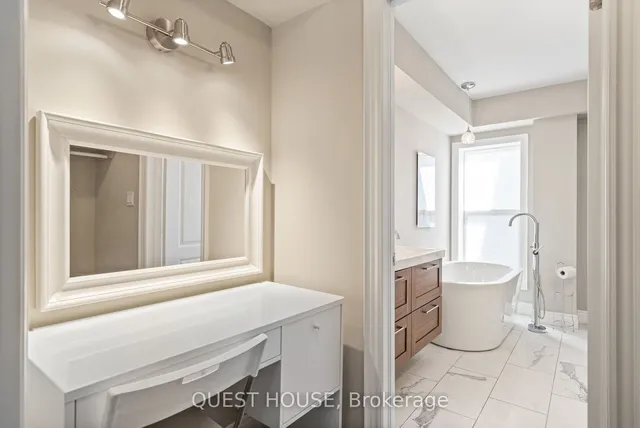 Additional image 13 of 354 John St