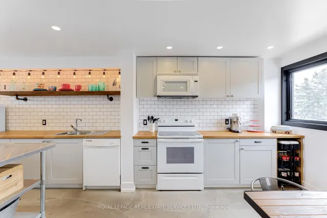 Additional image 12 of 4 Bradbrook Rd Unit 2