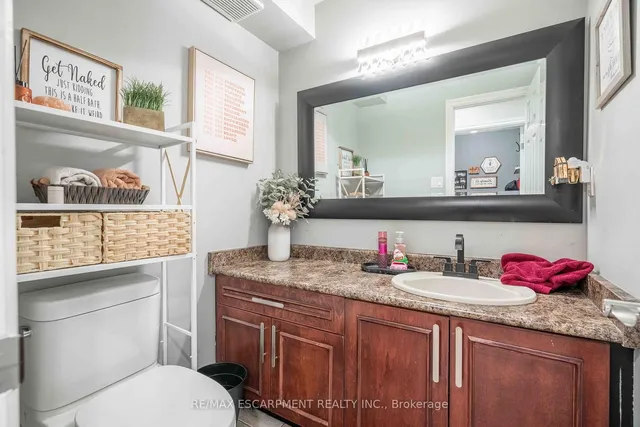 Additional image 19 of 9 Beachgrove Cres