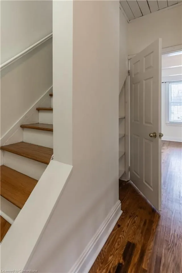 Additional image 25 of 280 Bold St