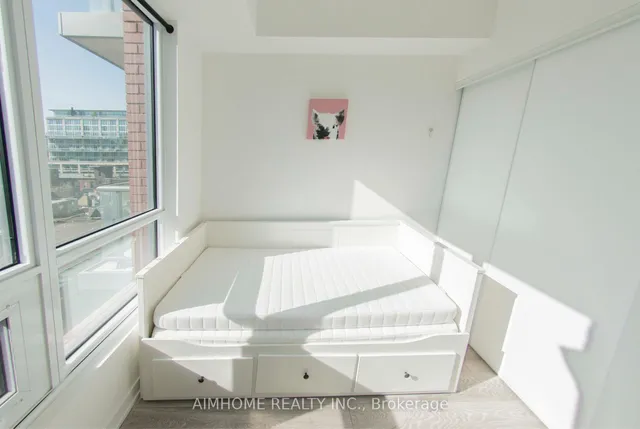 Additional image 9 of 108 Peter St Unit 817