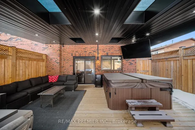 Additional image 33 of 122 Robert Hicks Dr