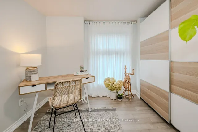 Additional image 27 of 63 Beechwood Ave