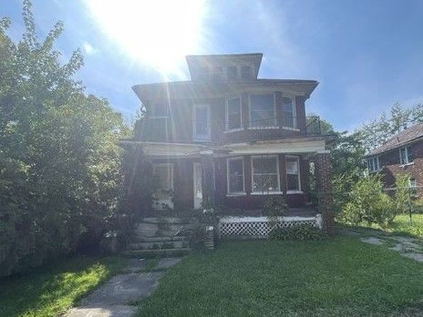 5037 Iroquois St, Detroit, MI 48213