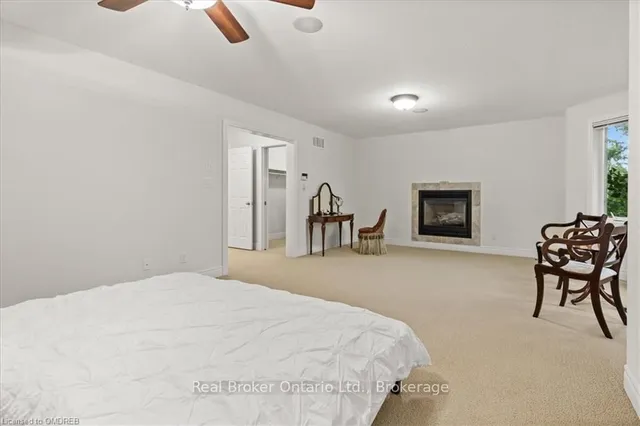 Additional image 19 of 45 Pioneer Tower Cres