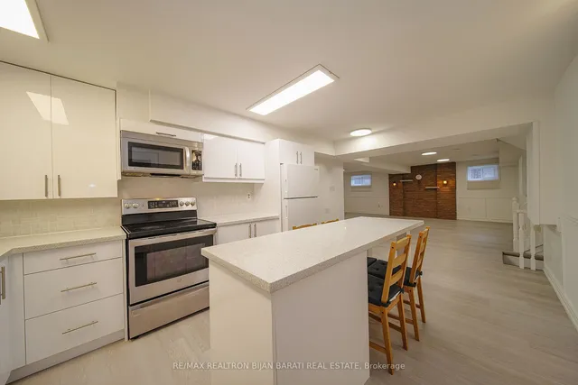 Additional image 37 of 66 Moore Park Ave