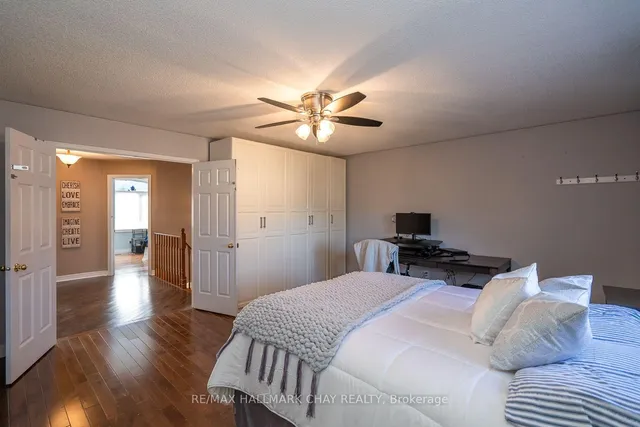 Additional image 34 of 24 Bushberry Rd