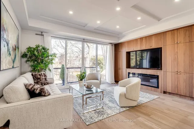 Additional image 20 of 194 Sheldrake Blvd