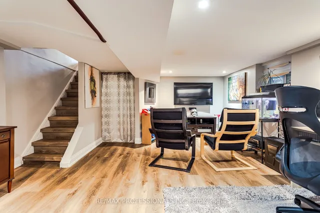 Additional image 30 of 135 Grosvenor Ave