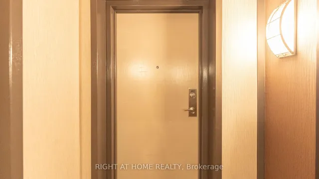 Additional image 17 of 77 Harbour Sq Unit 2412