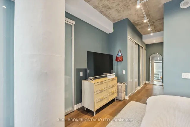 Additional image 20 of 95 Bathurst St Unit 222